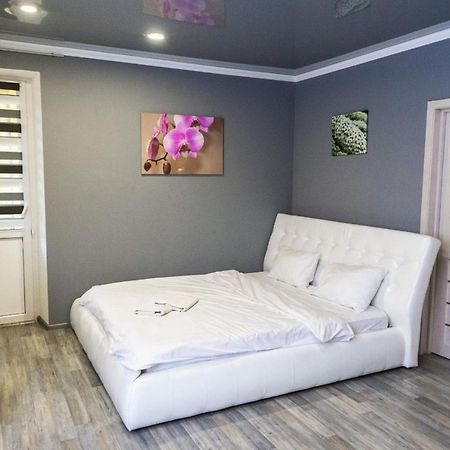 Cozy Apartment In A New Building Close To The Downtown Kijów Zewnętrze zdjęcie